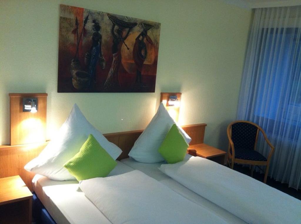 Stadthotel 바트팔링보슈텔 객실 사진