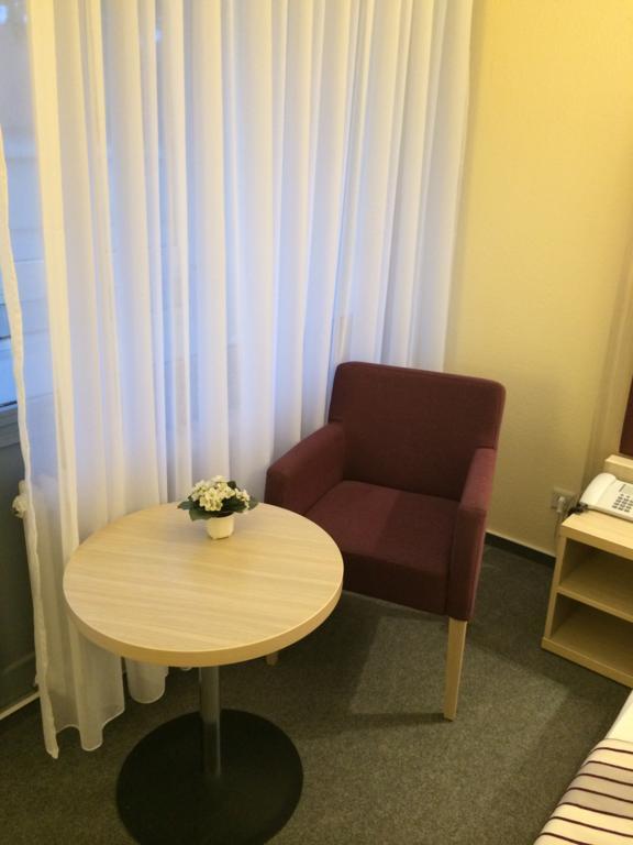 Stadthotel 바트팔링보슈텔 객실 사진