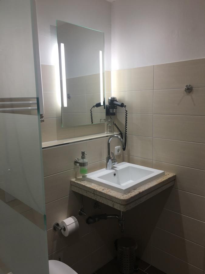 Stadthotel 바트팔링보슈텔 외부 사진